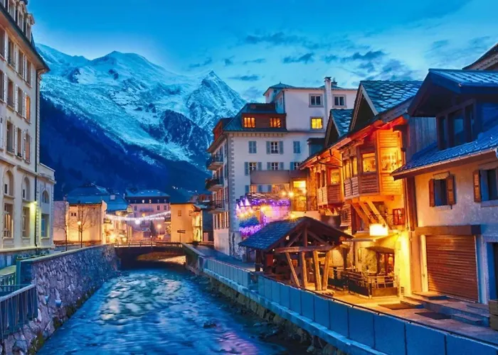 Top Floor Apartment Mansard - Central Chamonix Mont Blanc Haven
